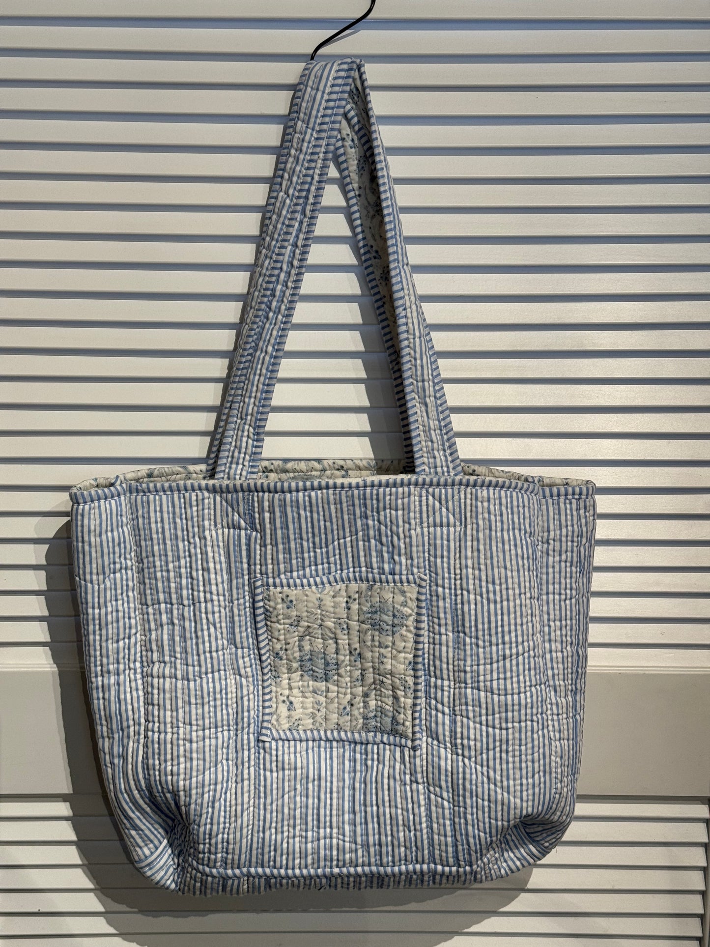 Blue crab printed reversible tote
