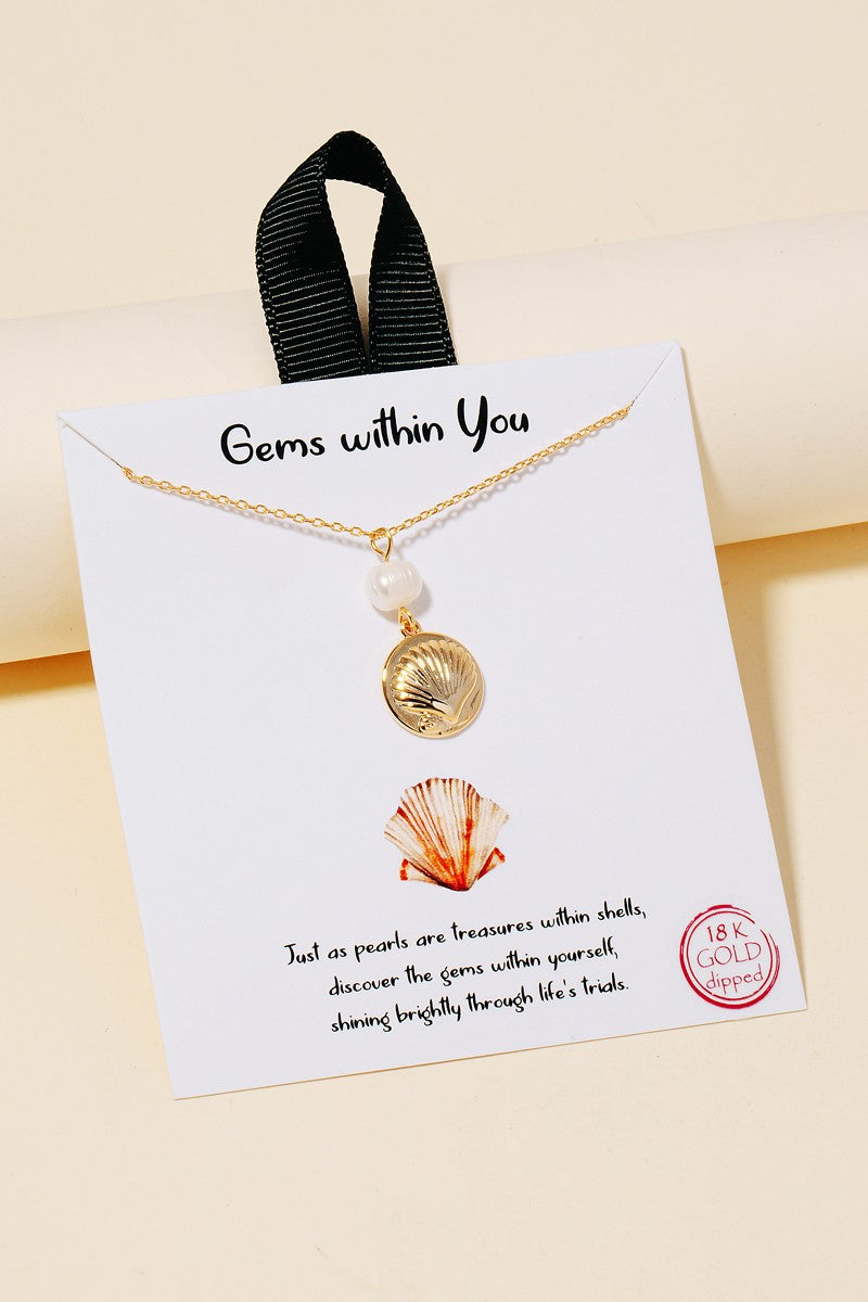 Seashell Pendant Necklace