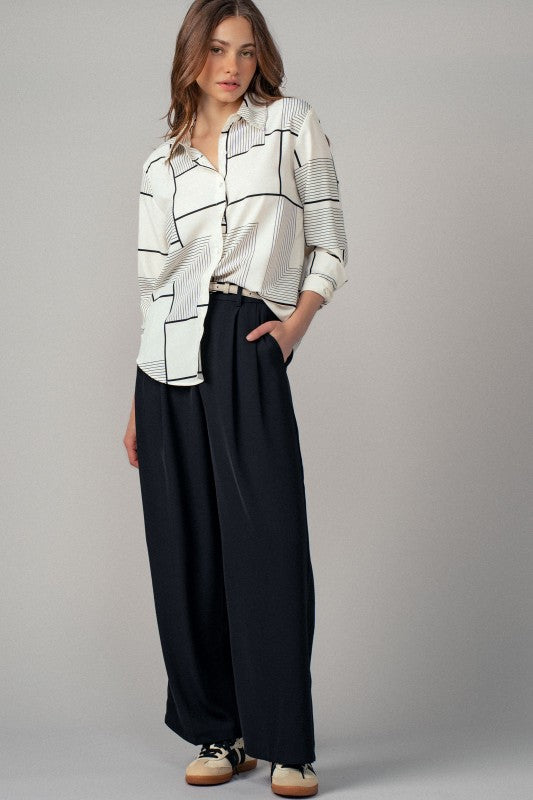 Geometric Print Button Up Top