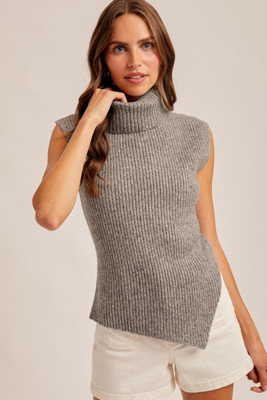 Turtleneck Asymmetrica Sweater Vest