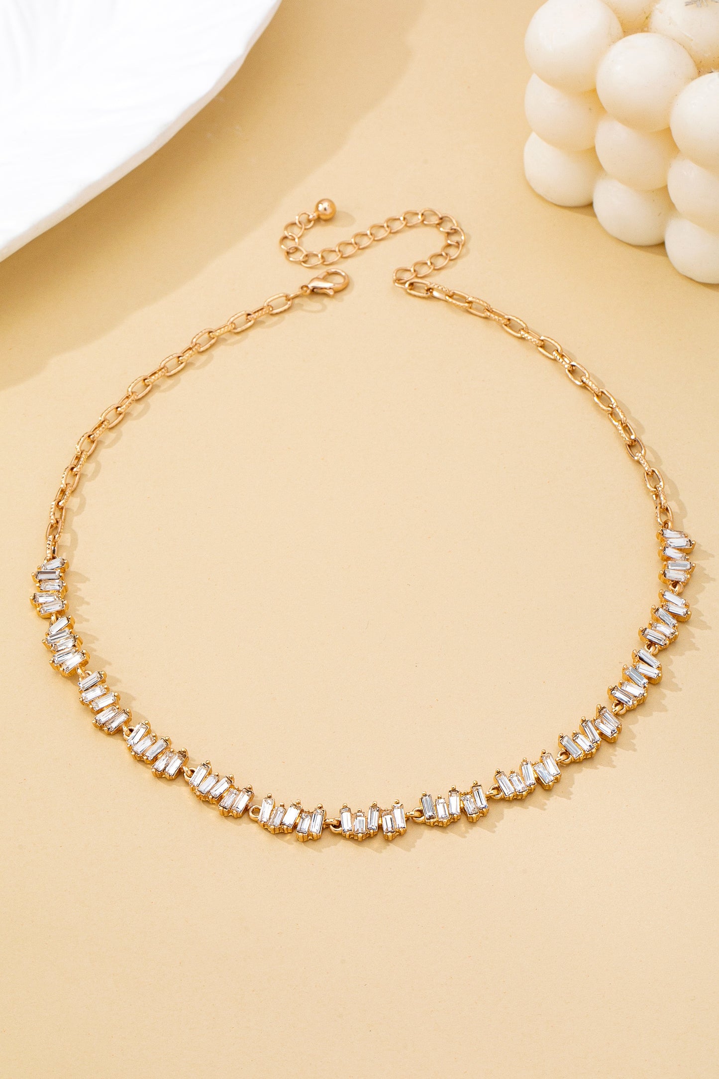 jagged pattern baguette crystal necklace