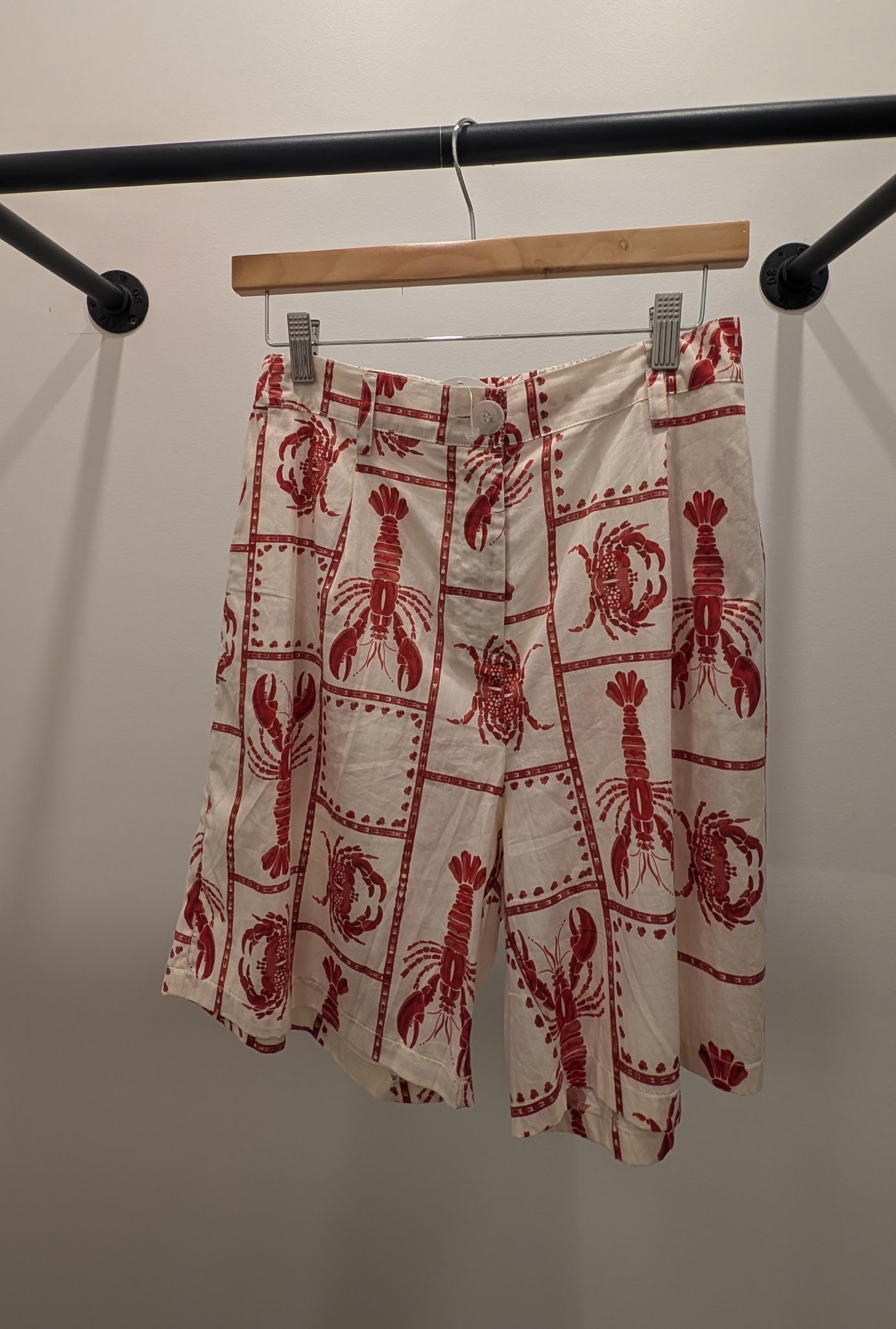 kolipe lobster print shorts