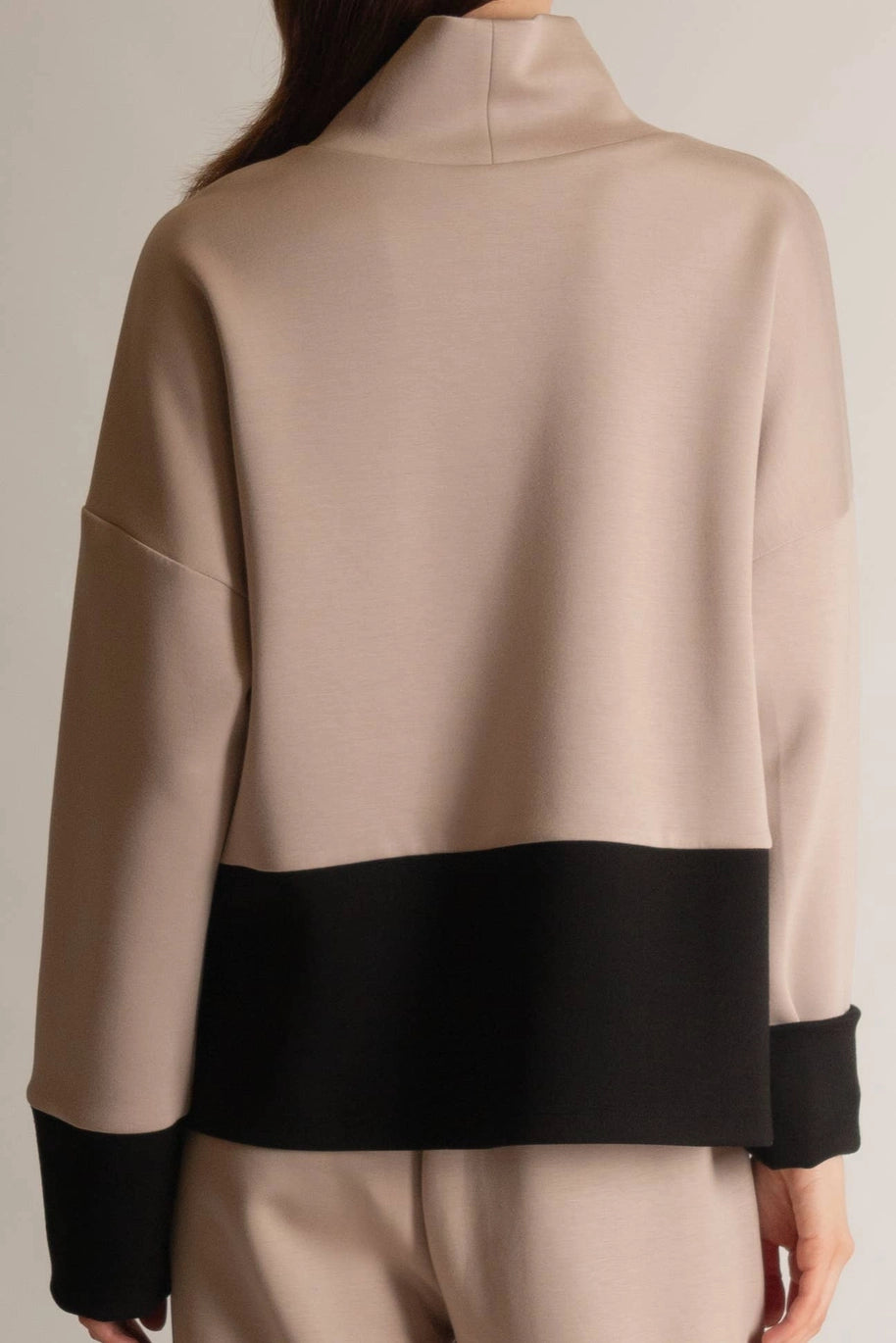 Mochelle two tone top
