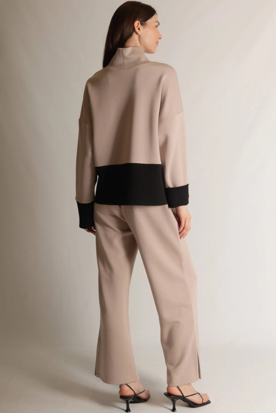 Mochelle two tone top