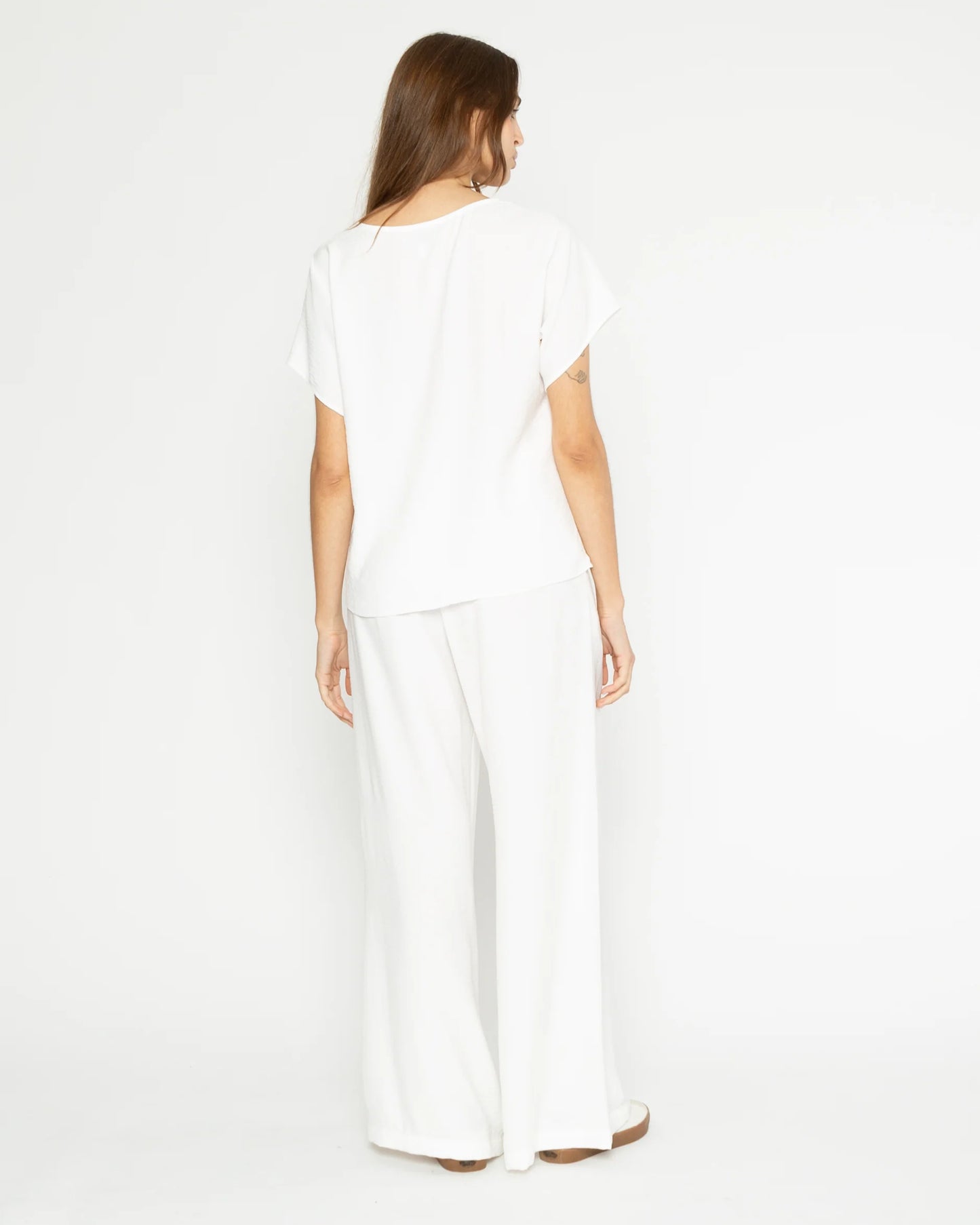 satin crepe everyday v neck
