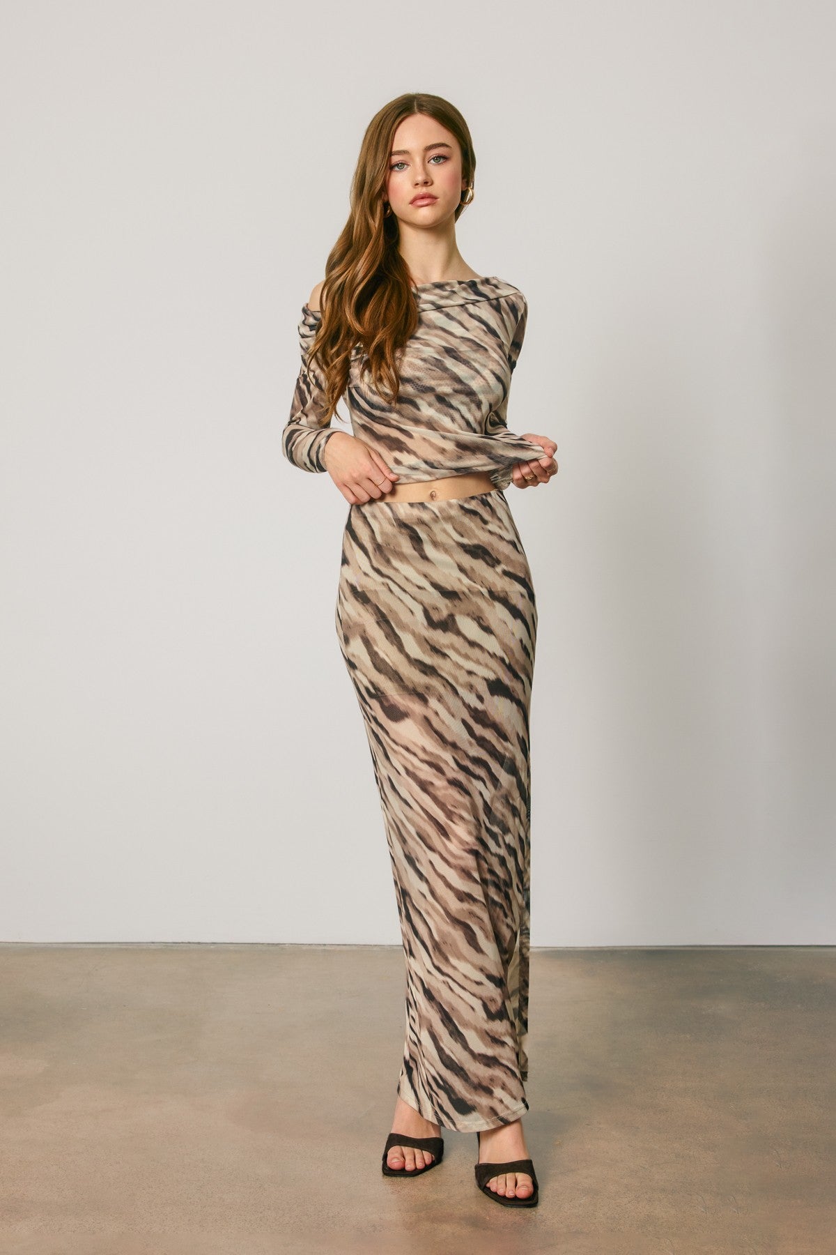 animal mesh side slit maxi skirt