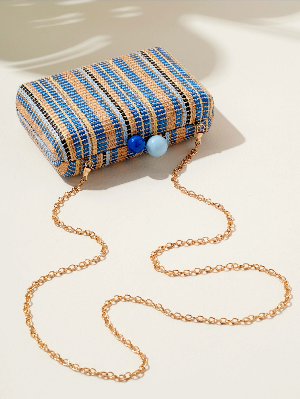 august minaudiere