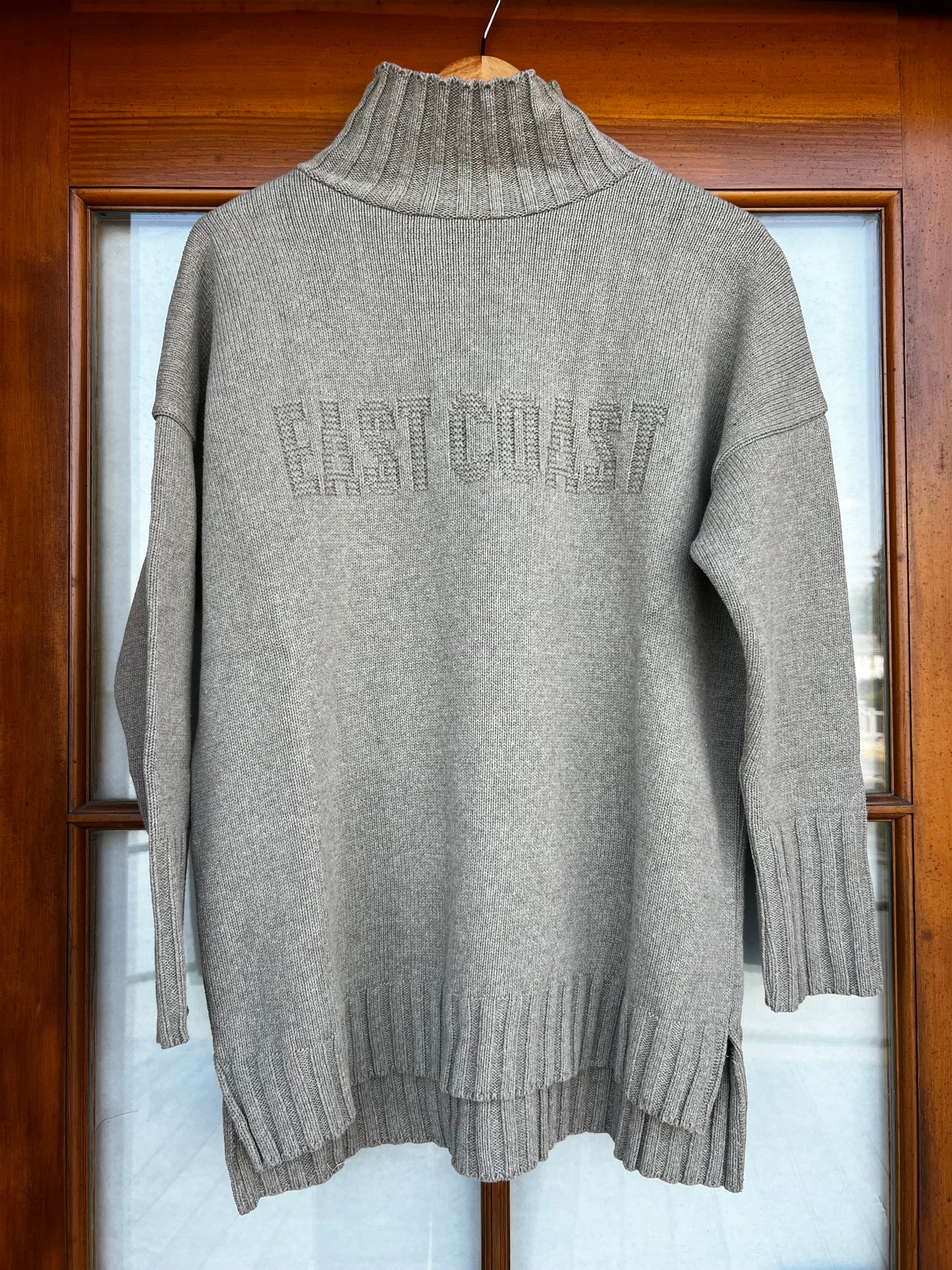 Embossed Jacquard Turtleneck w/slits-East Coast