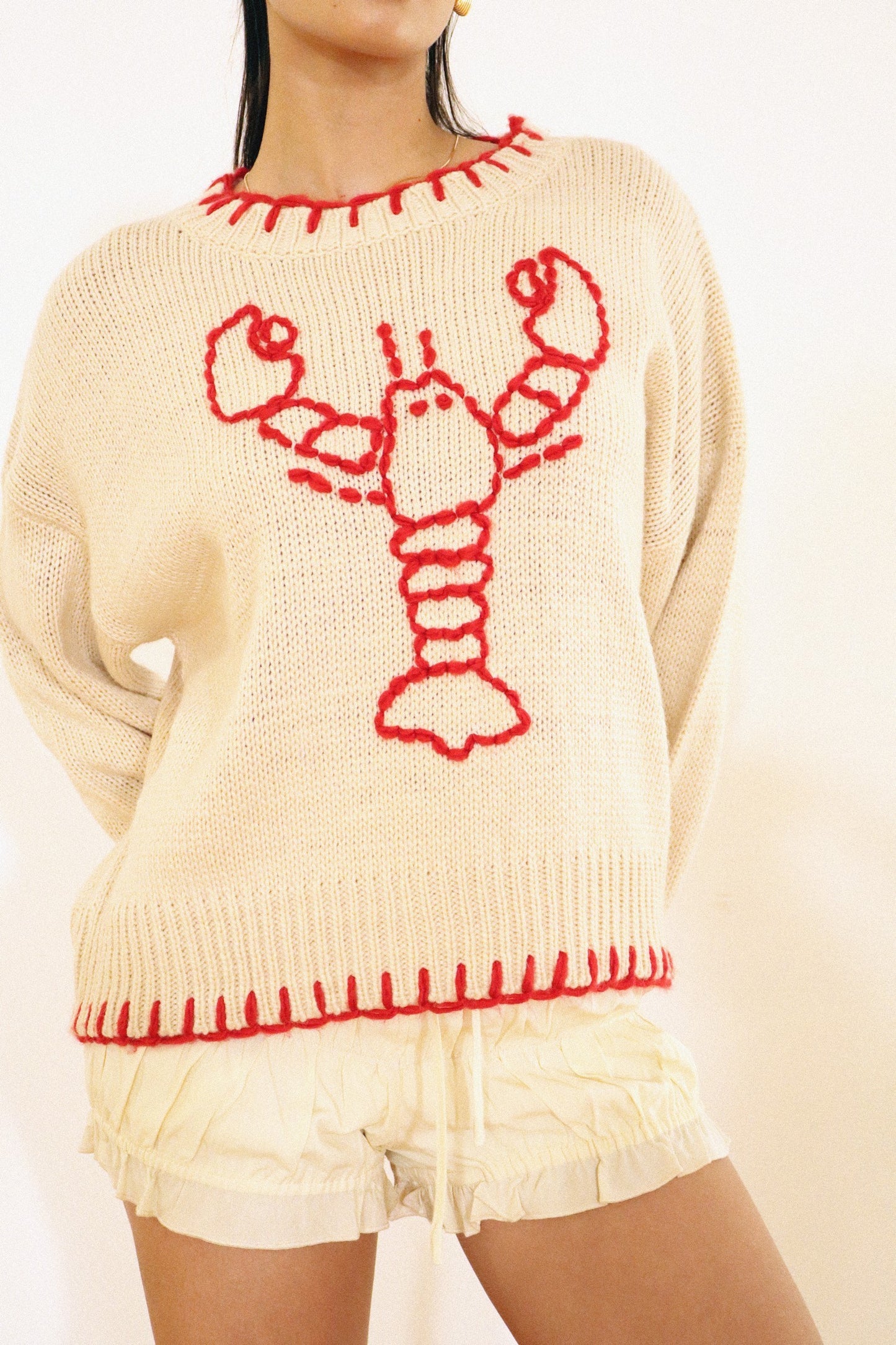 lobster embroidered sweater w/ stitch hem