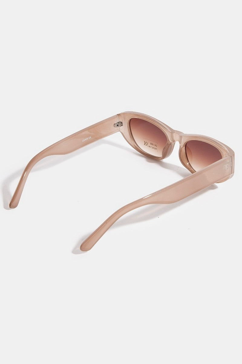 plastic frame oval sunglasses