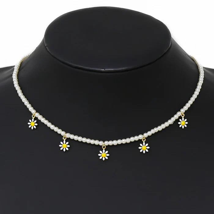 Flower Charm Pearl Beaded Necklace