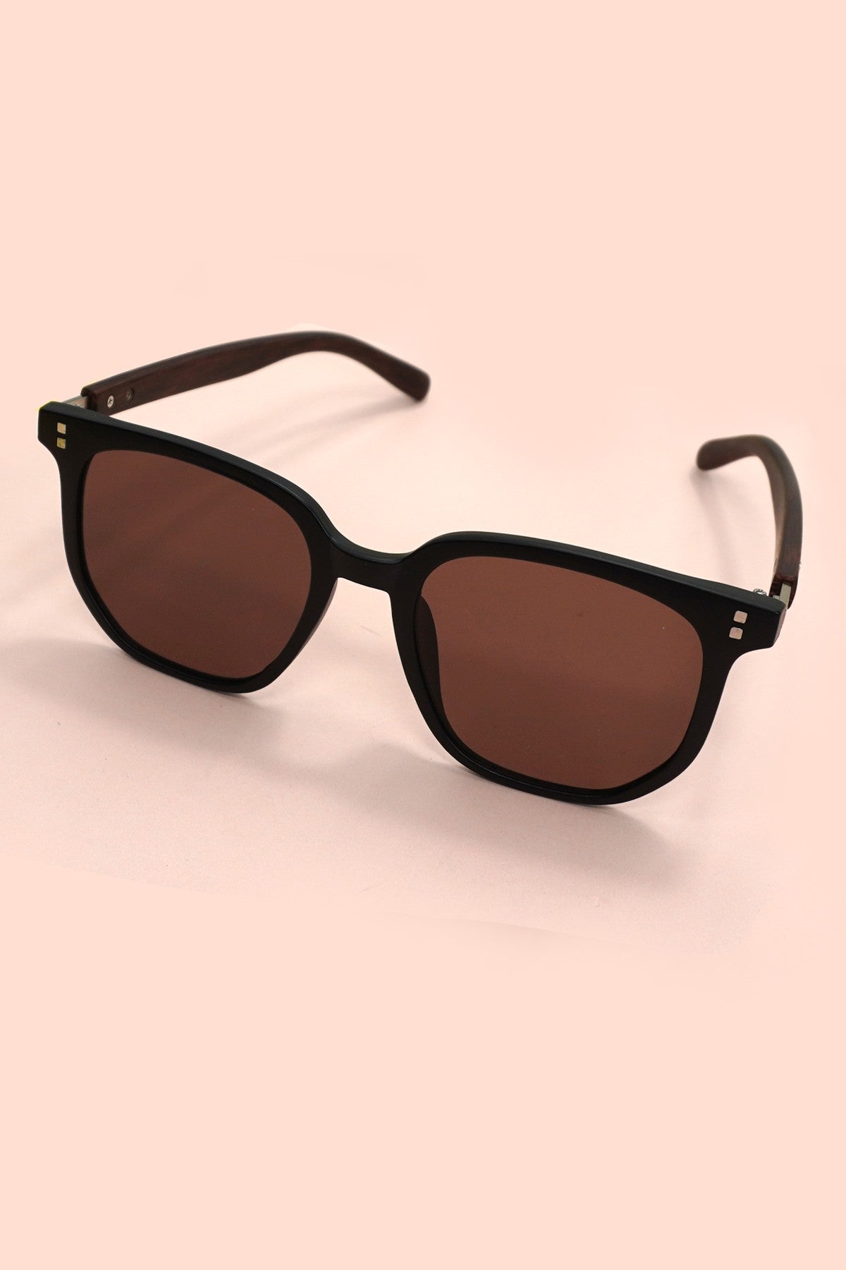 retro frame sunglasses