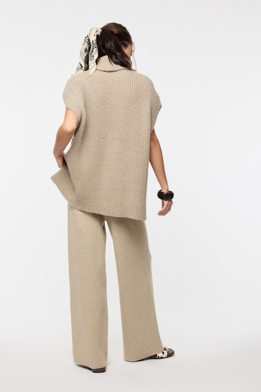 Turtleneck Sleeveless Sweater