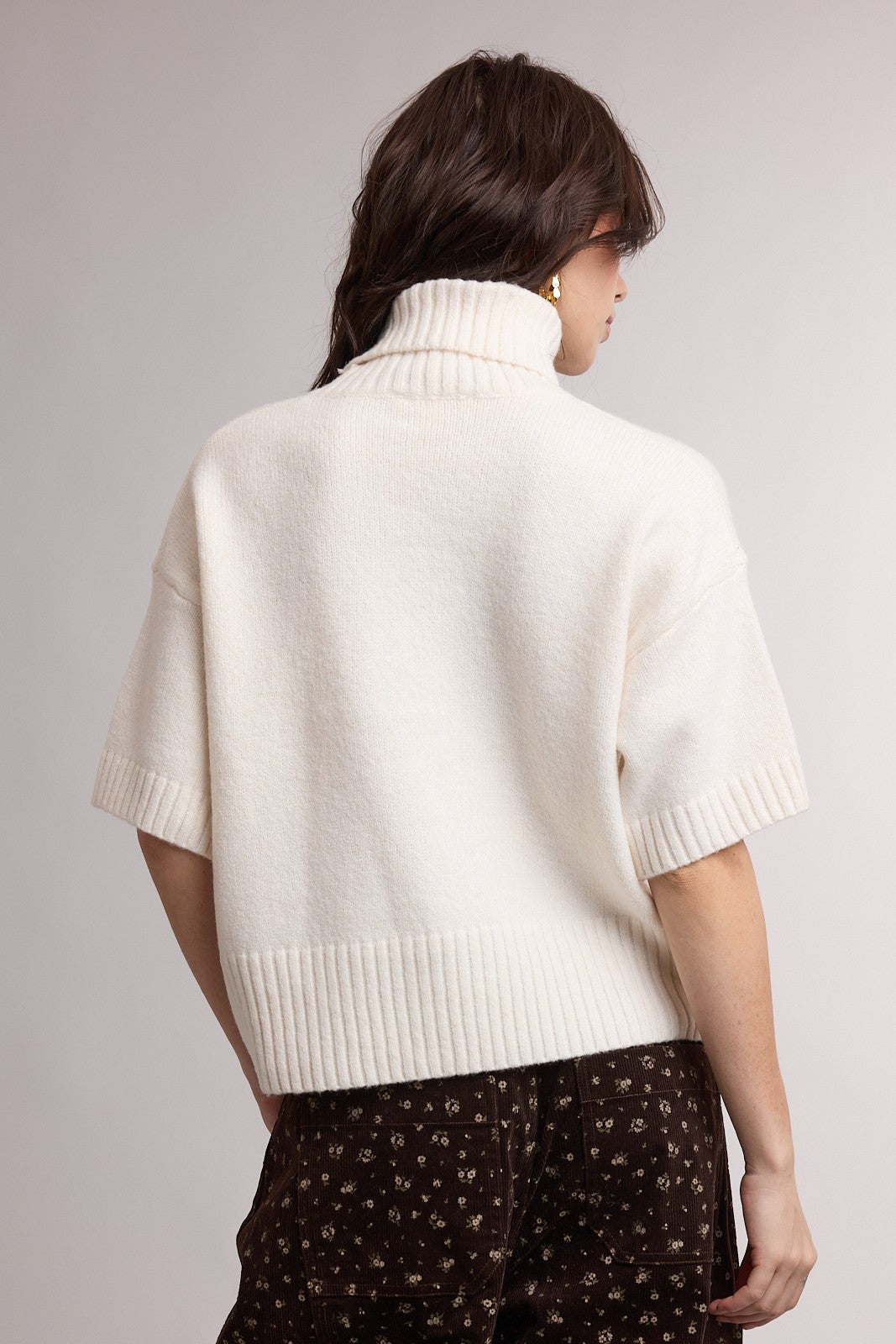 pippa short sleeve turtleneck sweater