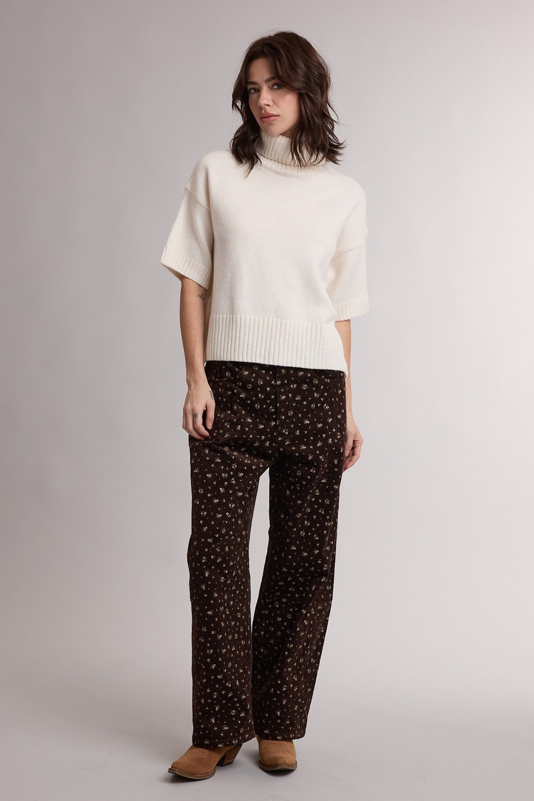 pippa short sleeve turtleneck sweater