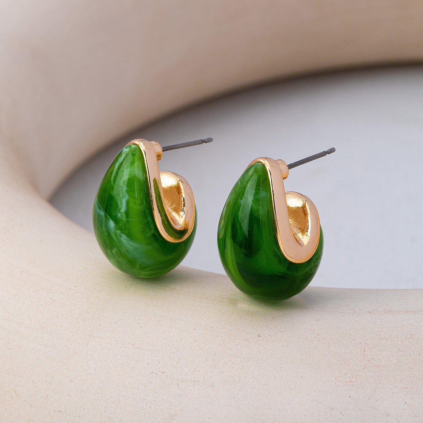 marbled teardrop stud earrings