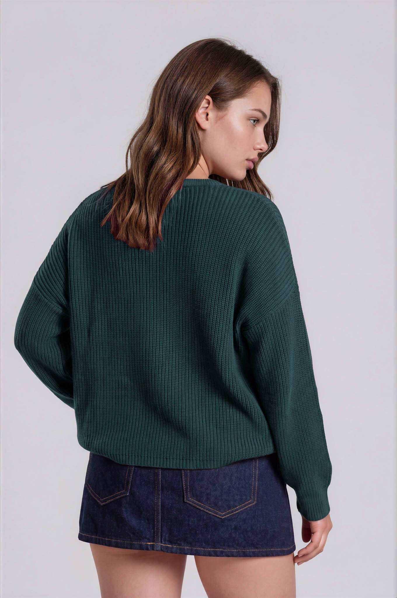 raw edge cropped knit sweater-curvy
