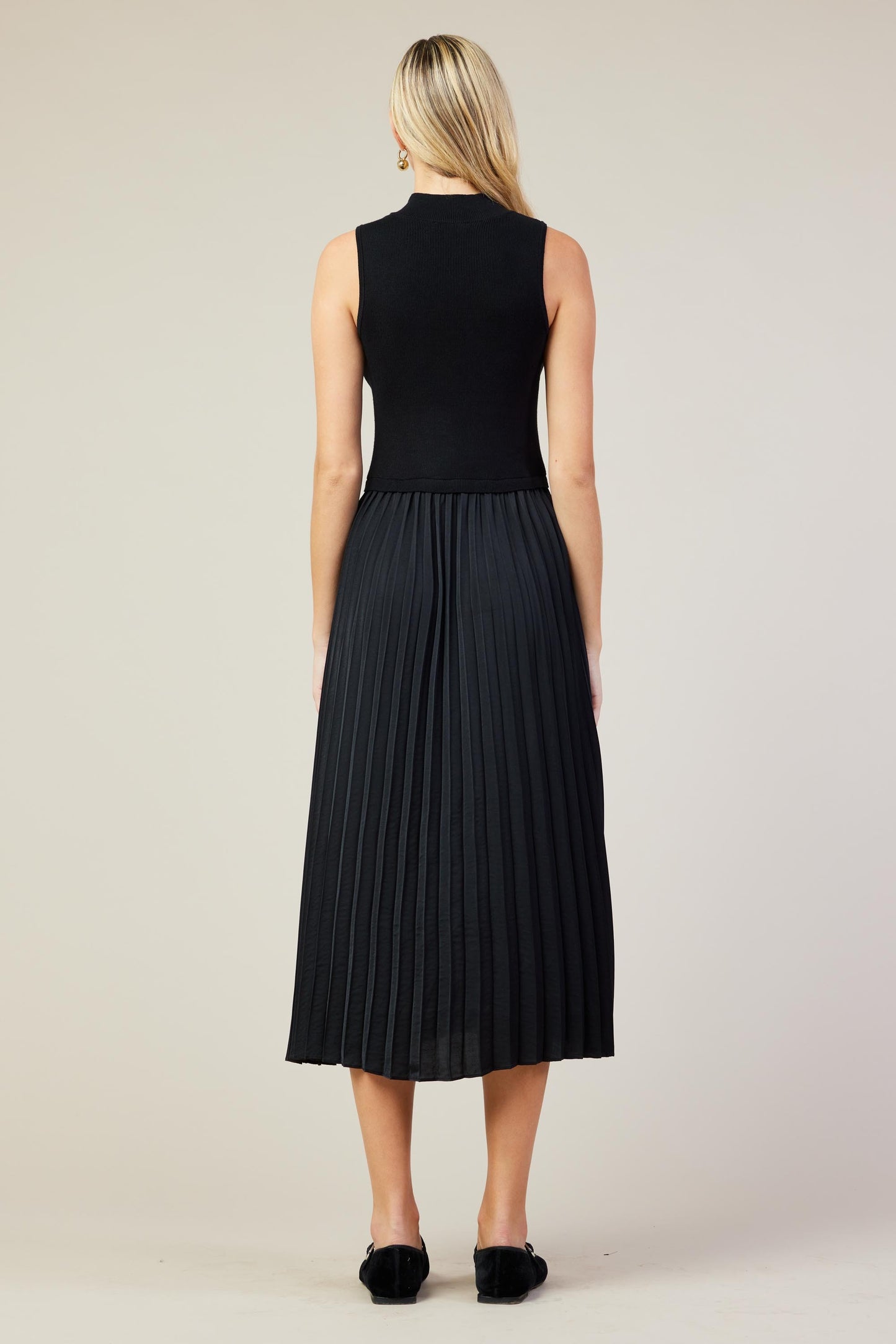 pleated contrast mock neck dress