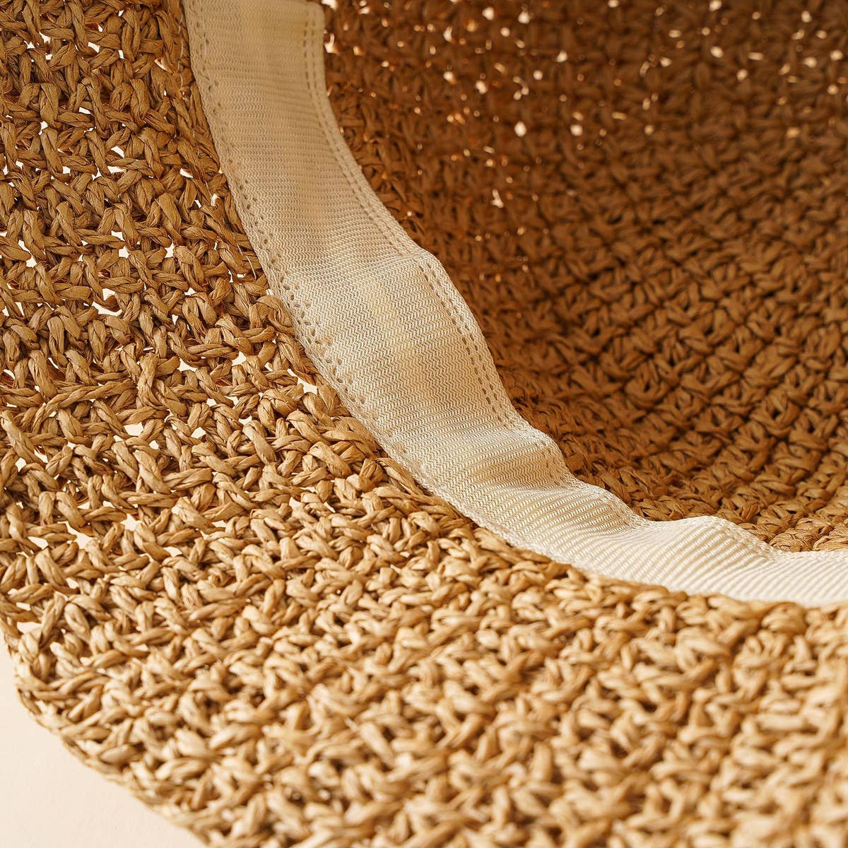 STRAW BUCKET HAT