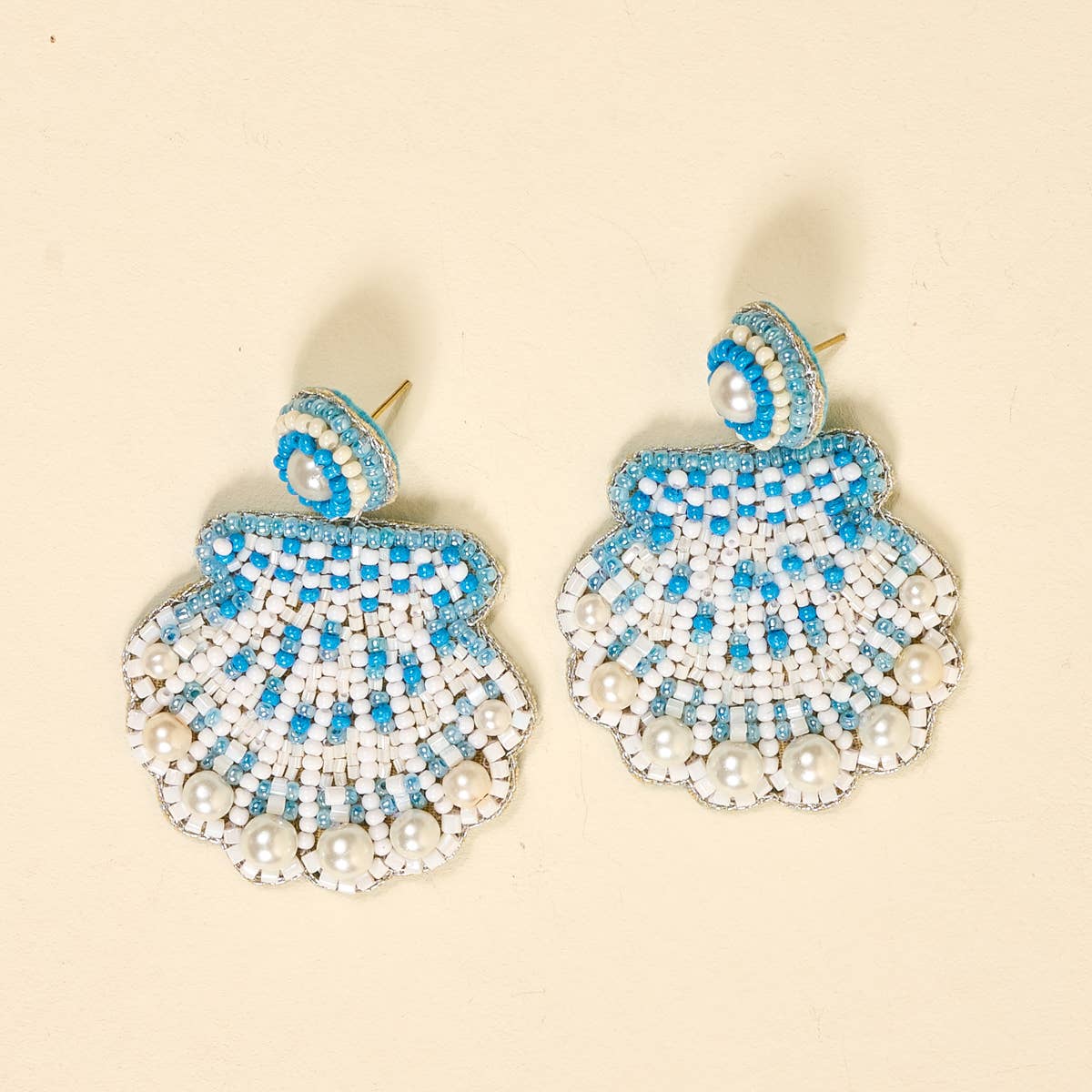 Beaded Earrings–Seashell