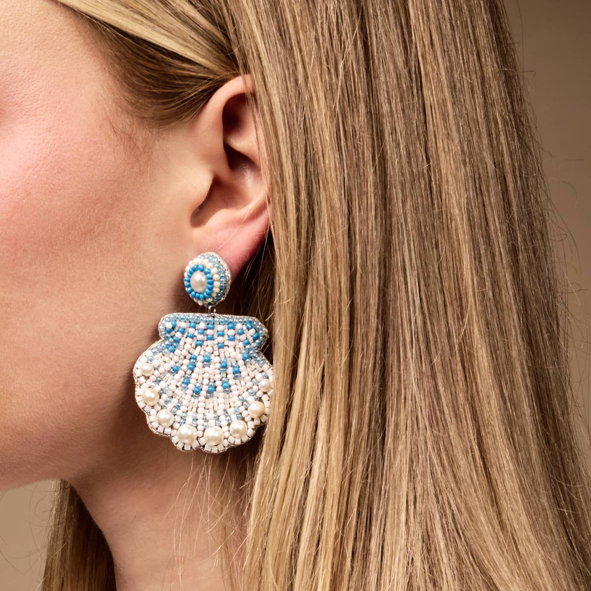 Beaded Earrings–Seashell