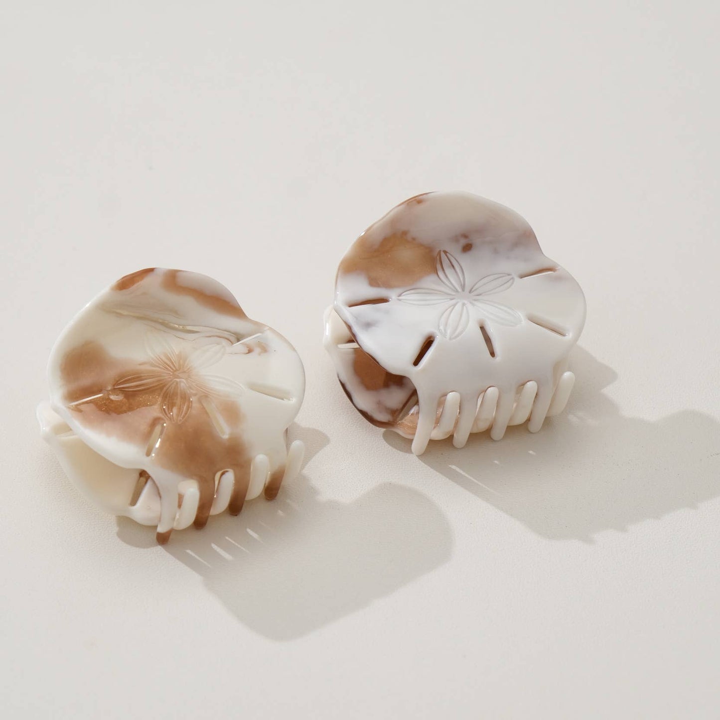 Calacatta Sand Dollar Claw Clip - Small