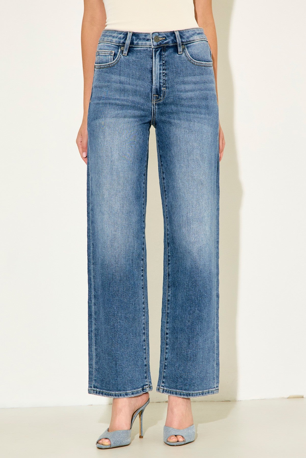 Ella High Rise Classic Straight-Medium