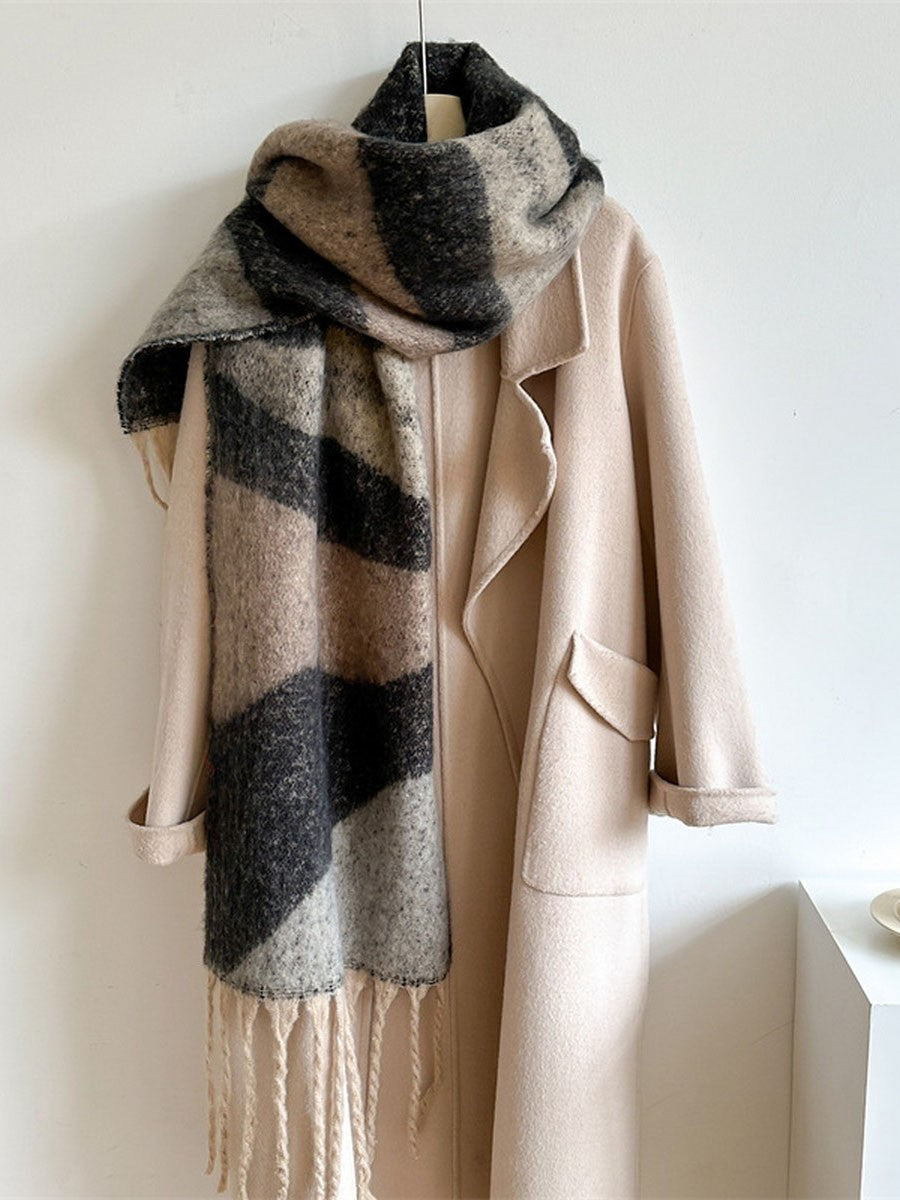 Simple Contrast Blanket Scarf