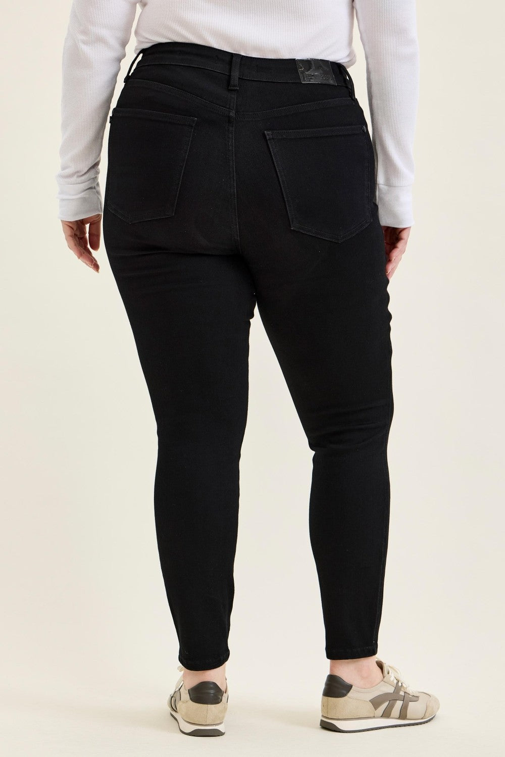 Sienna Skinny-Curvy