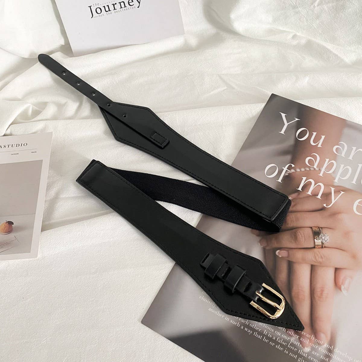 HIGHLY ELASTIC WIDE-BRIMMED FASHIONABLE BELT