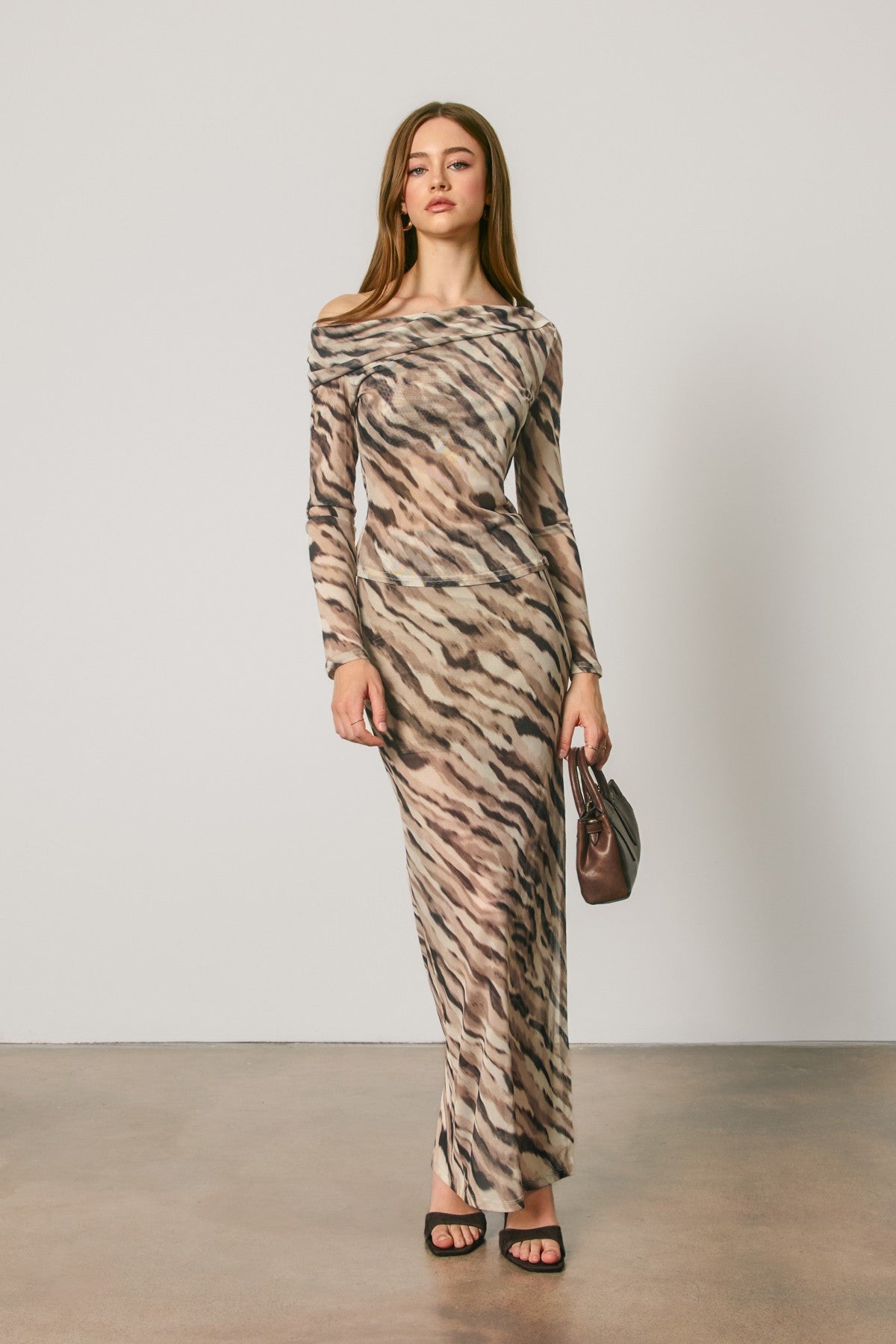 animal mesh side slit maxi skirt
