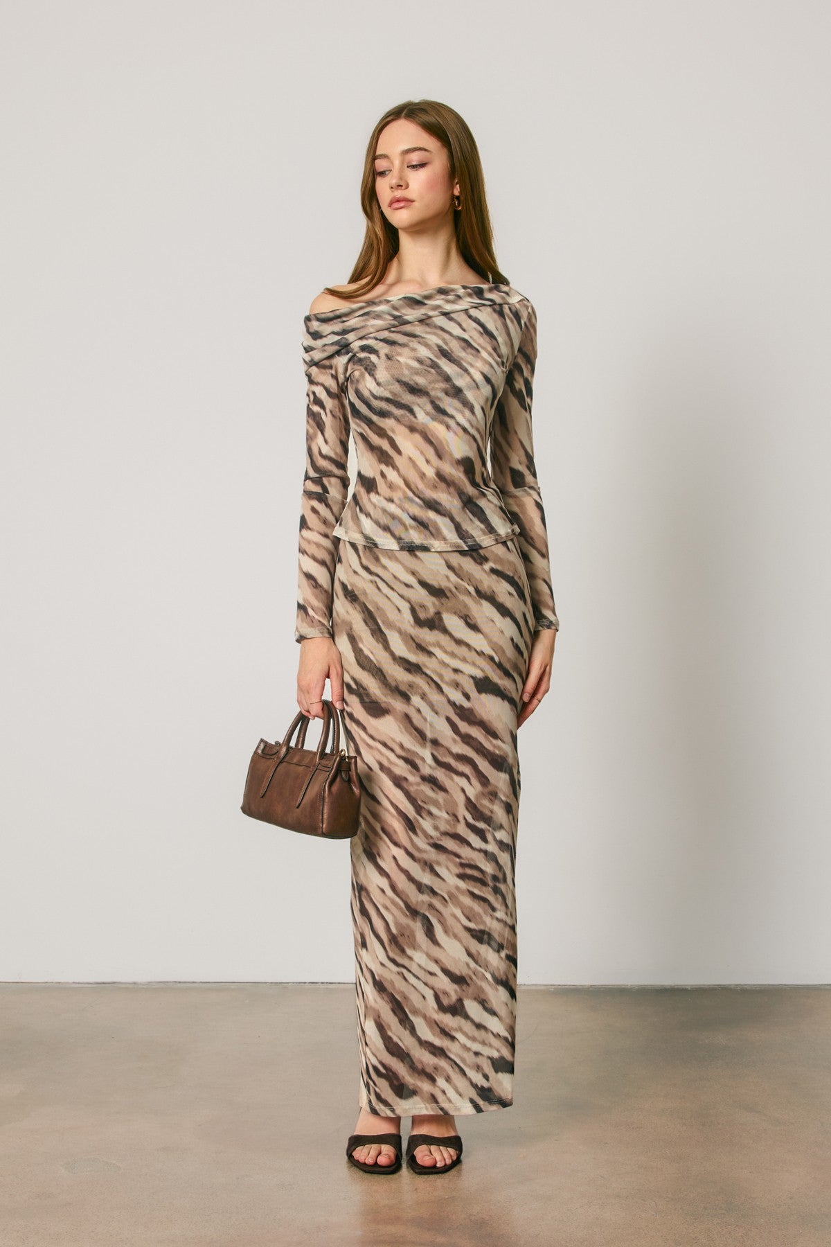 animal mesh side slit maxi skirt