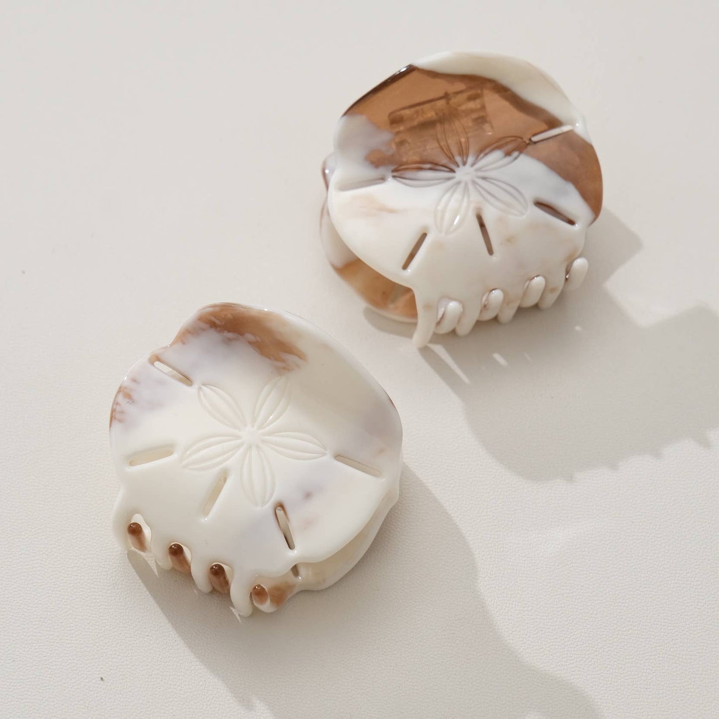 Calacatta Sand Dollar Claw Clip - Small