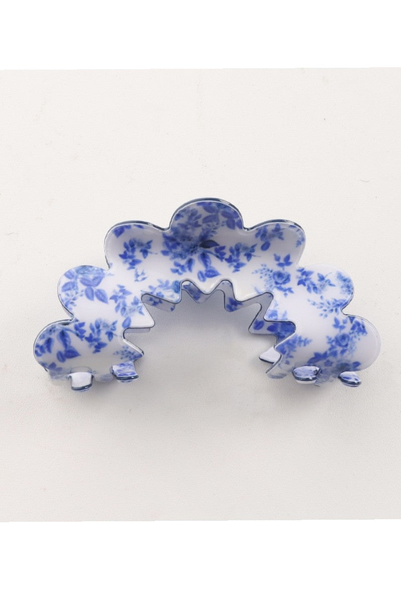Wavy Porcelain Claw Clip