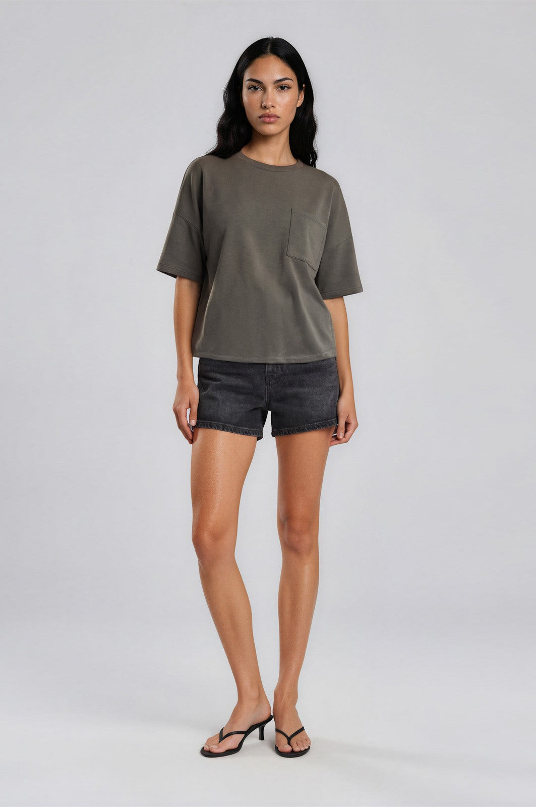 crew neck short sleeve pocketed scuba top
