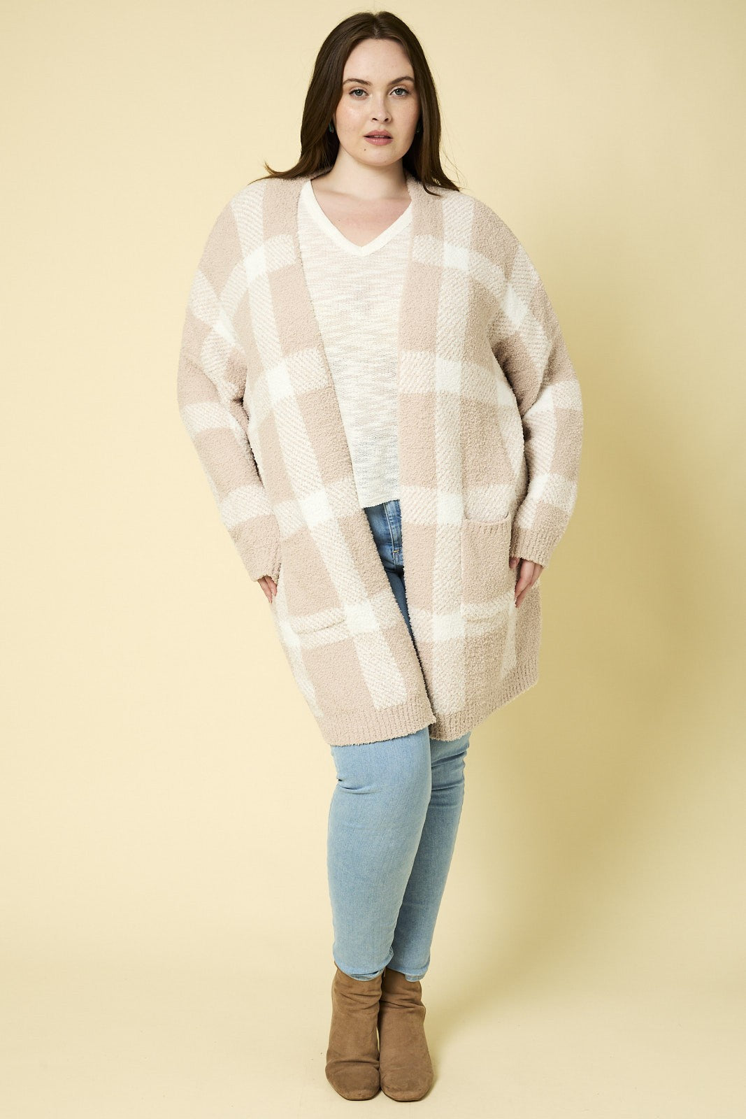 cuddle season plaid cardi-curvy