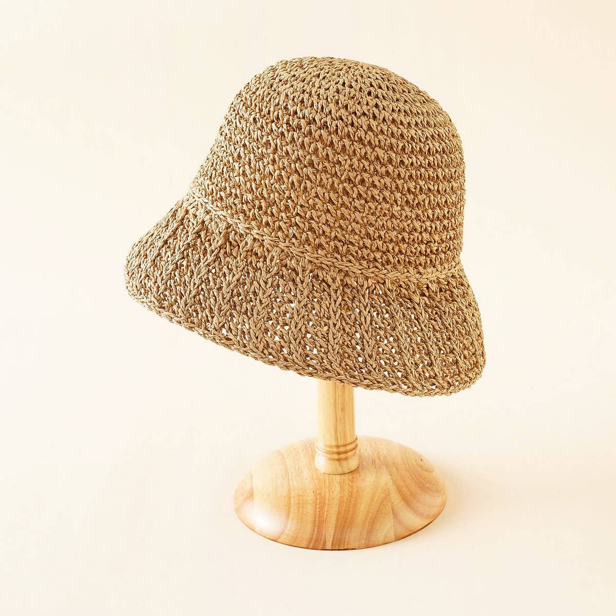 STRAW BUCKET HAT
