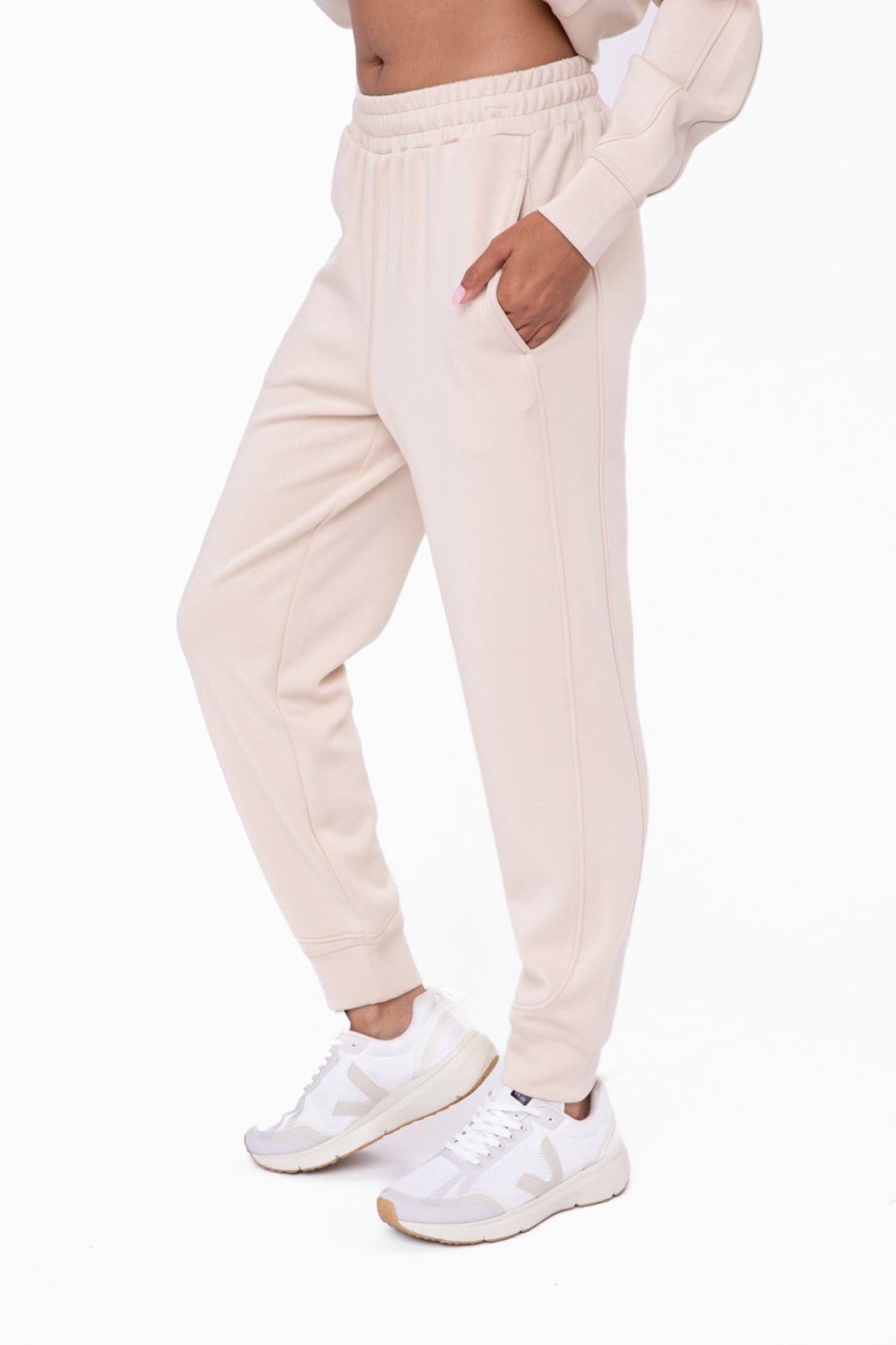 elevated contrast seam jogger