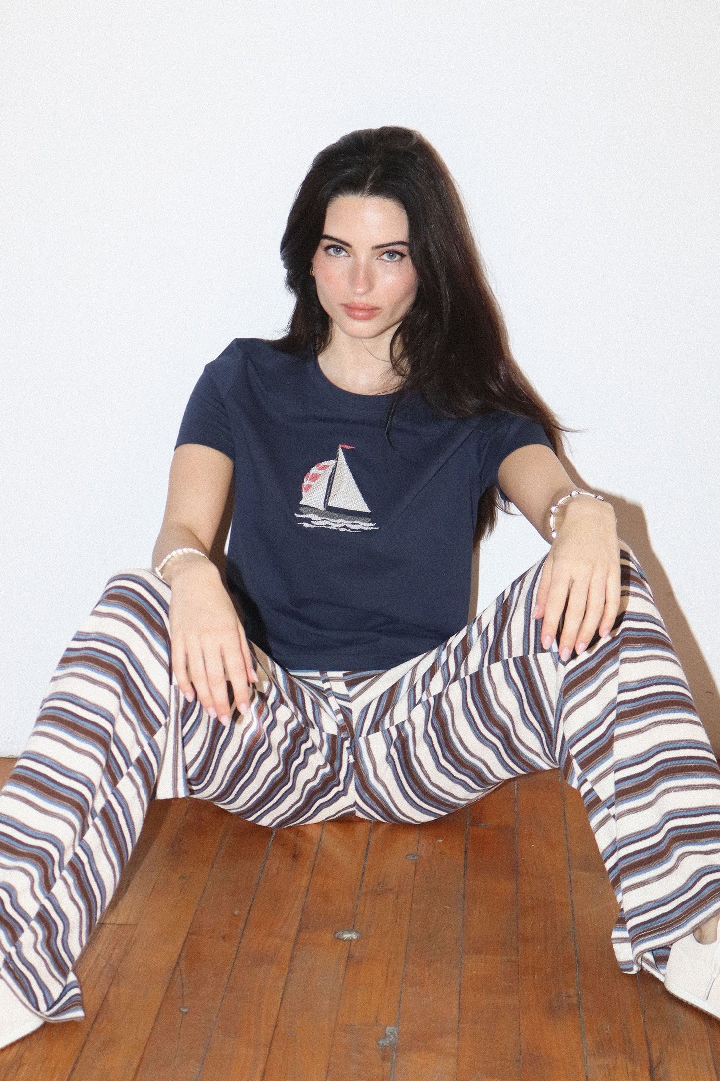 embroidered sailboat graphic tee