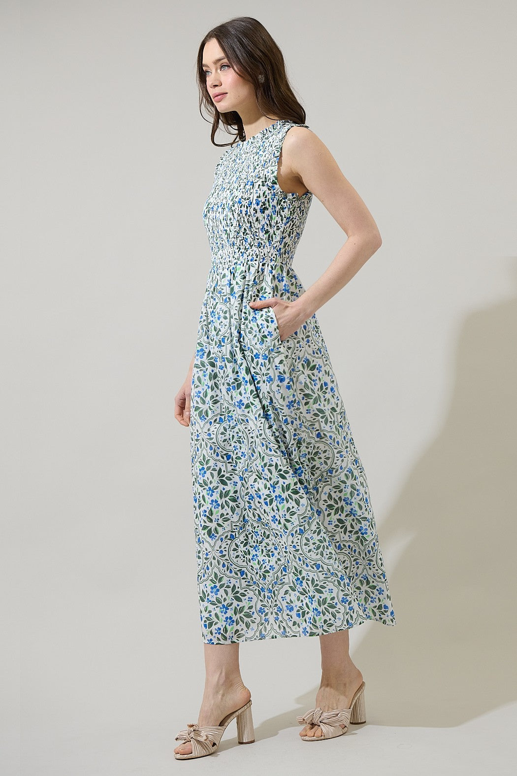 hilo floral smocked midi dress