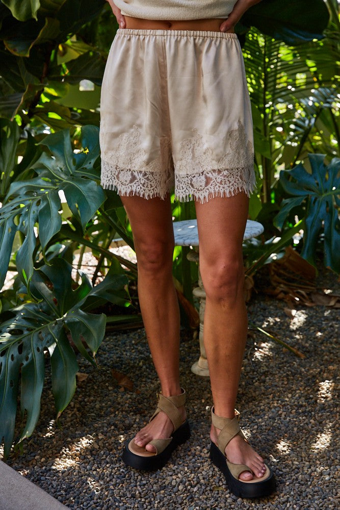 maisy lace shorts