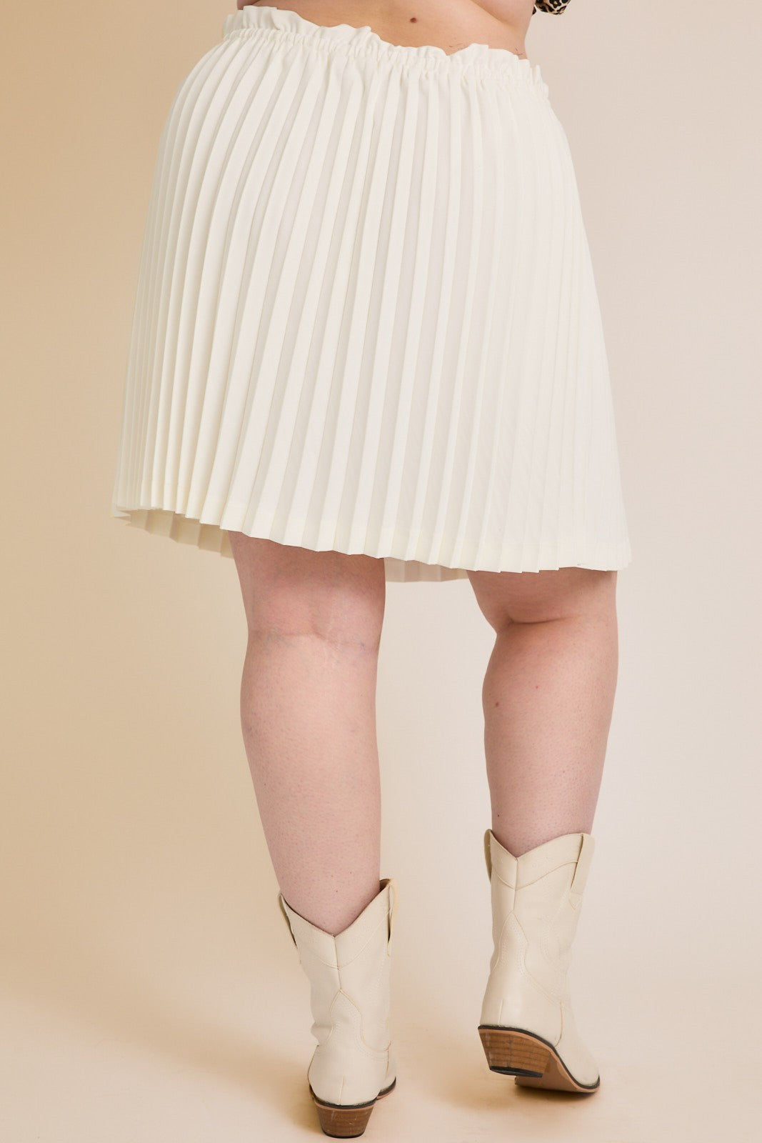 paper bag pleated skirt with shorts-curvy