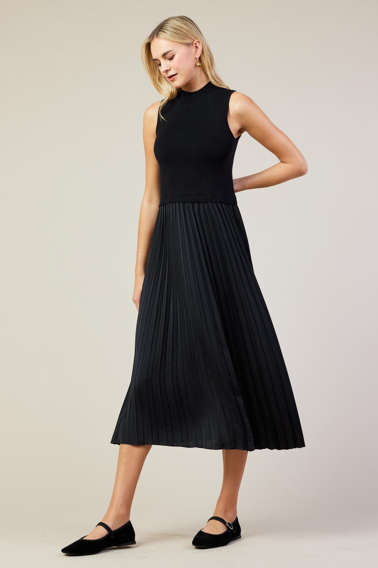 pleated contrast mock neck dress