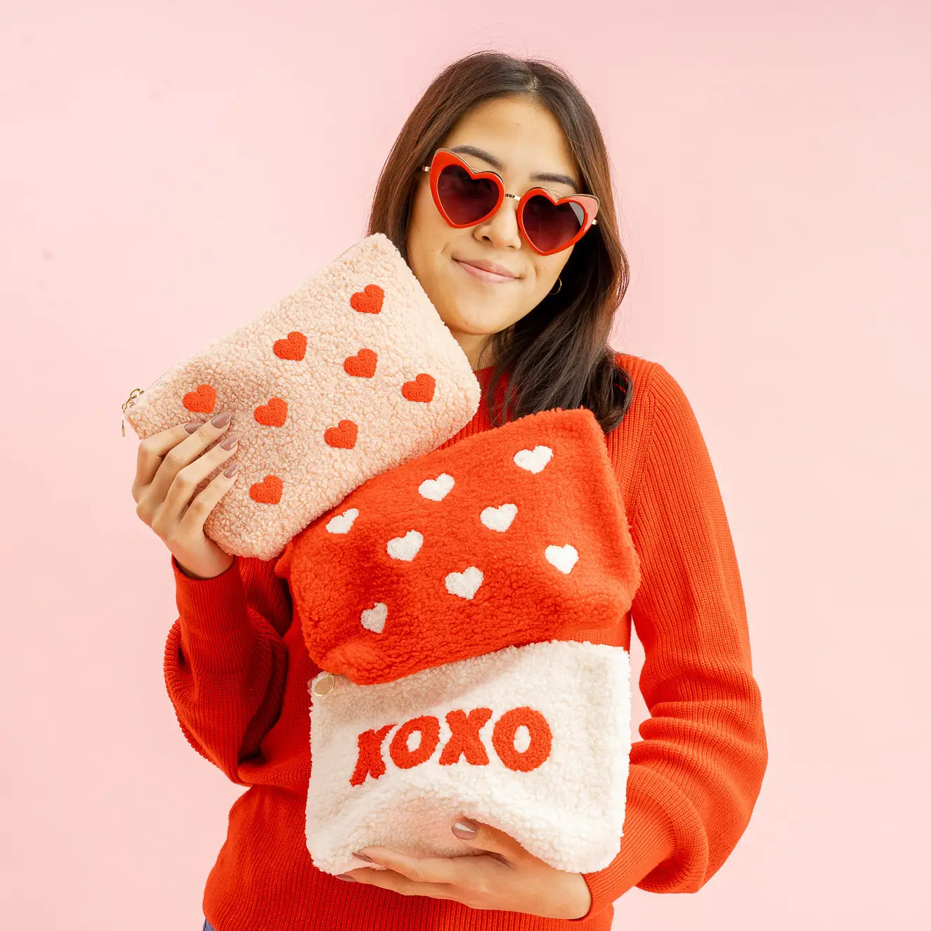 Red Teddy pouch-hearts