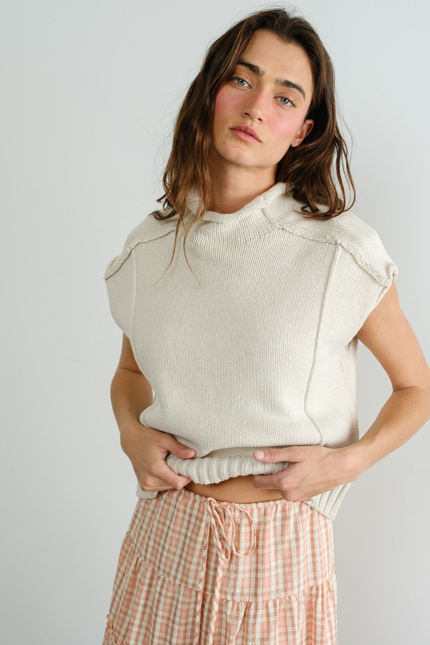 seam detail knit vest