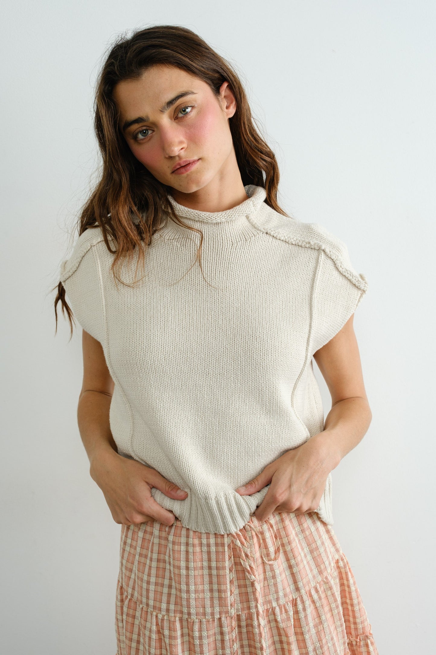 seam detail knit vest