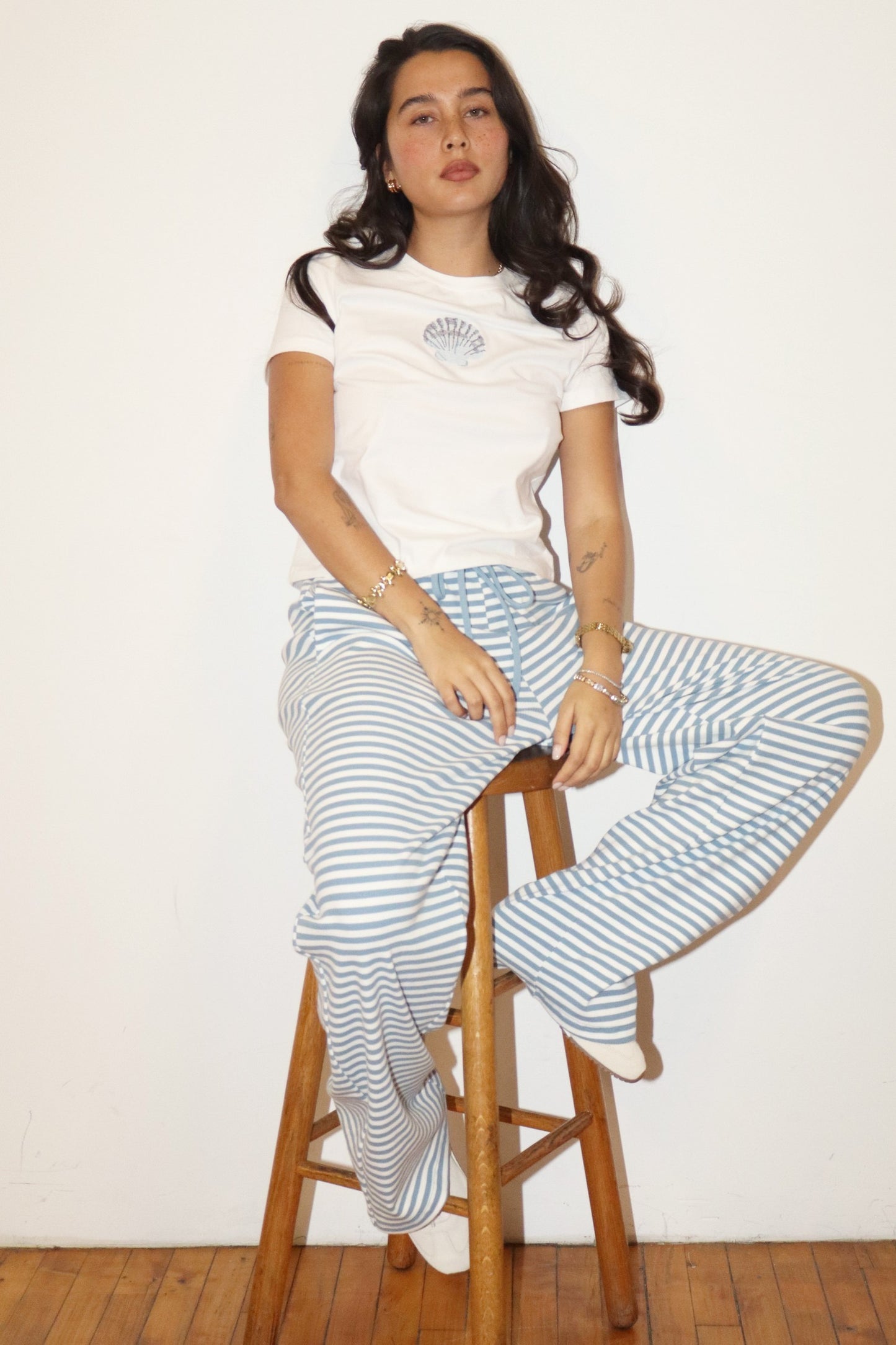 seashell embroidered graphic tee