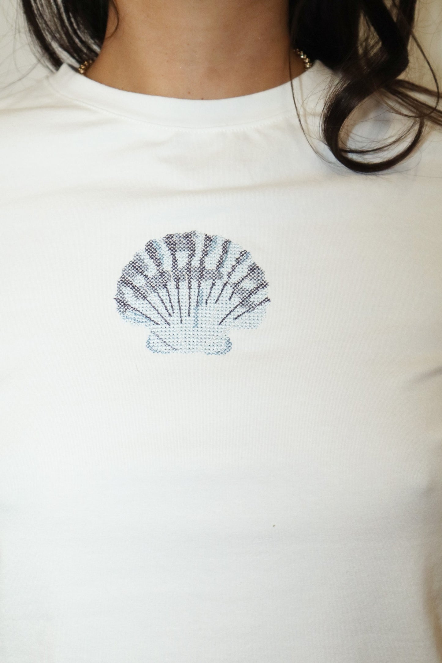seashell embroidered graphic tee
