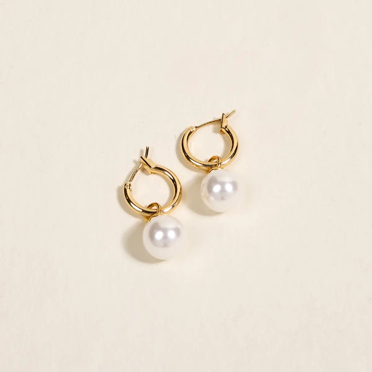 standout earrings-dainty pearl