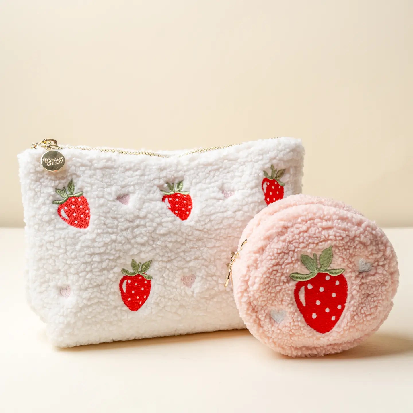 Teddy pouch circle-strawberry